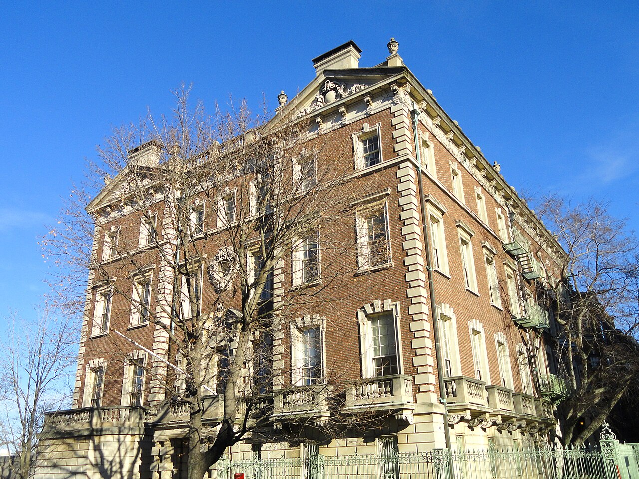 波士顿大学校园实景:Kilachand Honors College